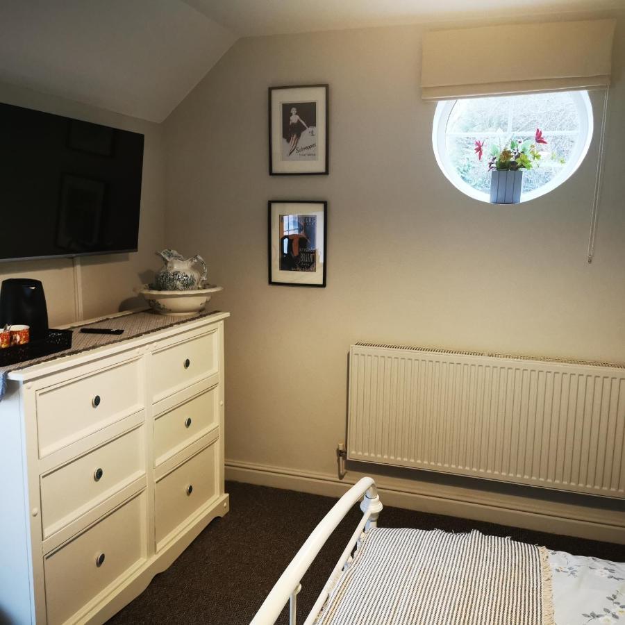 Rooms By The River At Glan Aber Cynwyd Eksteriør bilde